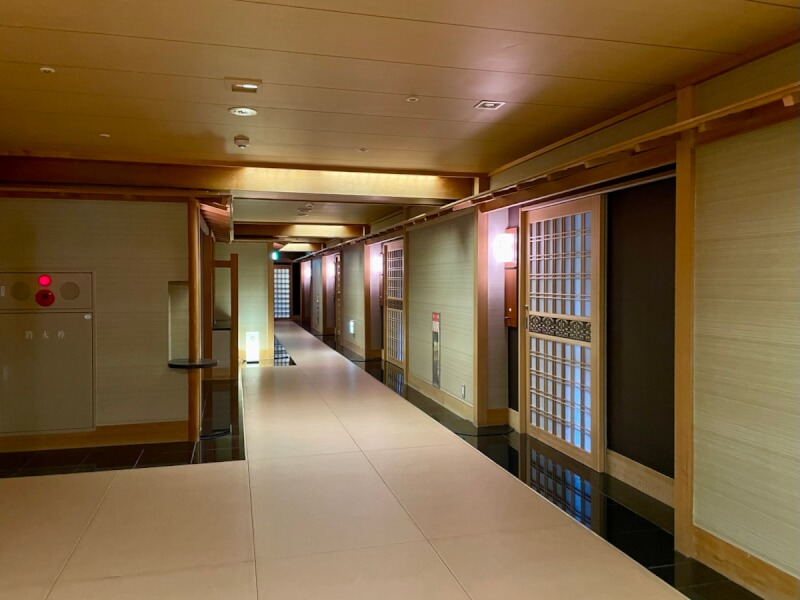 あかん悠久の里 鶴雅 別館の廊下