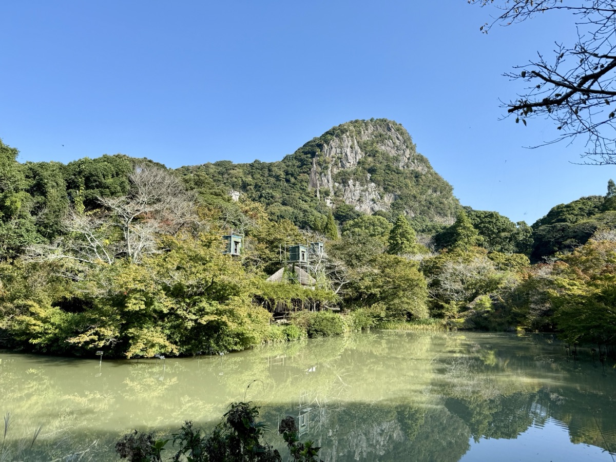 御船山楽園の池