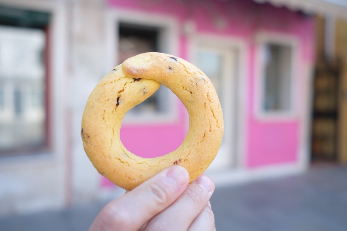 ブラーノ島伝統のクッキー「ブッソラ（Bussolà）」