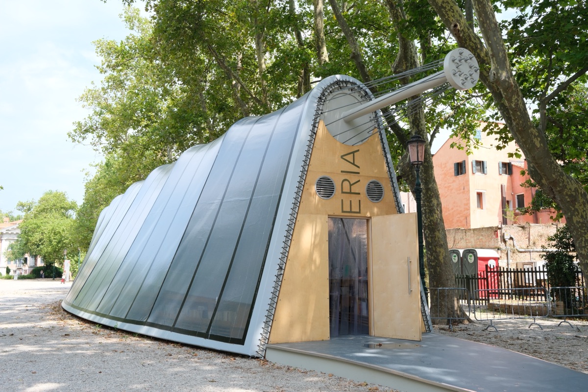 ヴェネツィア・ビエンナーレ国際建築展2025の本屋