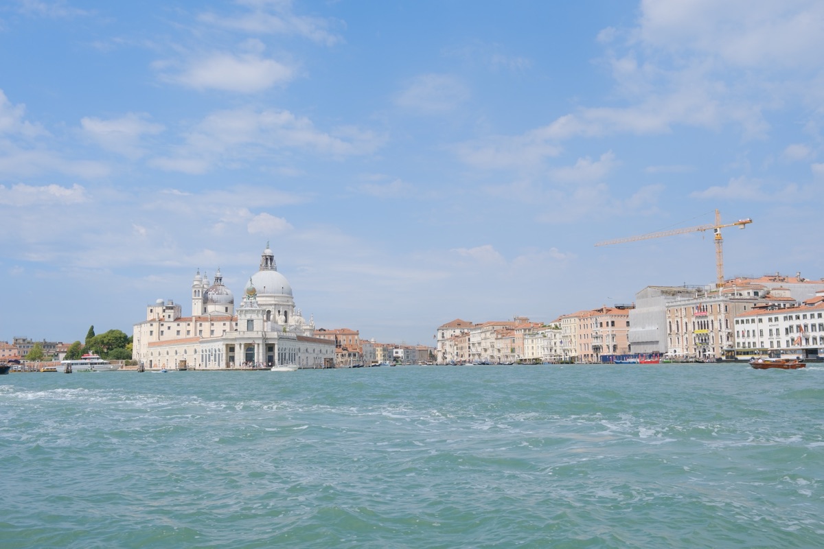ヴァポレットからのヴェネツィアの景色