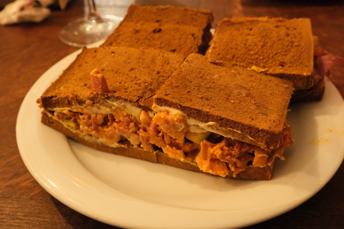 トラメッツィーニ・ネロ