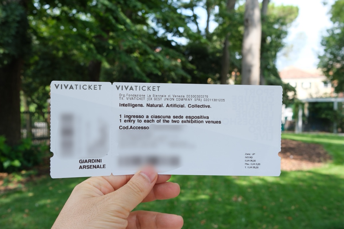 ヴェネツィア・ビエンナーレ国際建築展2025の紙のチケット