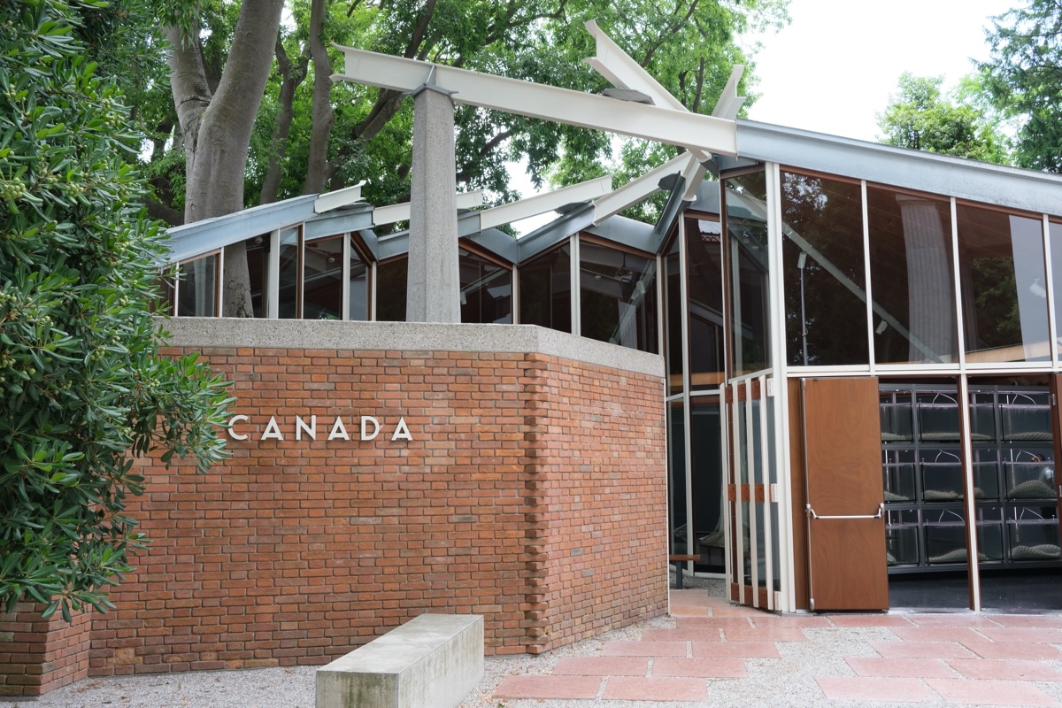 ヴェネツィア・ビエンナーレ カナダ館