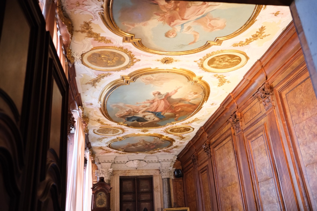 サン・ロッコ同信会館のアルベルゴの間の控え室