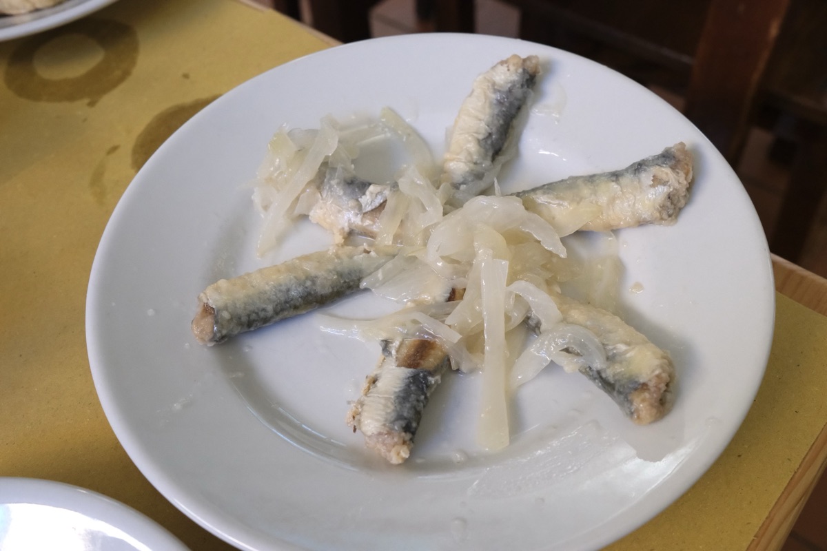 イワシの玉ねぎ＆酢漬け（サルデ・イン・サオール／Sarde in saor）