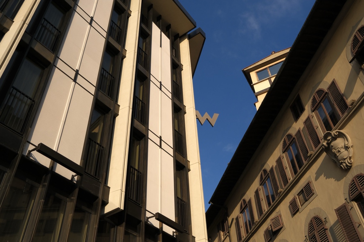W Florenceの外観