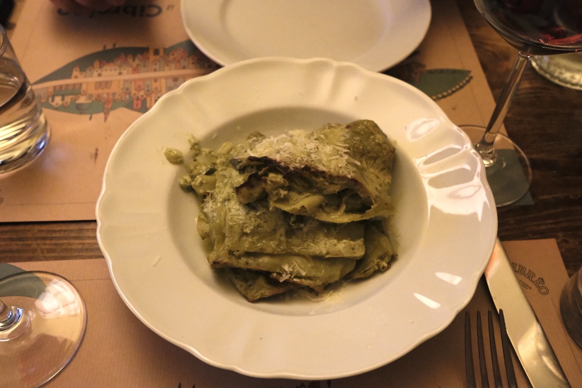 ラザーニャのオーブン焼き、バジルペースト＆いんげん添え（ラザーニャ・アル・フォルノ・コン・ペスト・エ・ファジョリーニ／Lasagna al Forno con Pesto e Fagiolini）