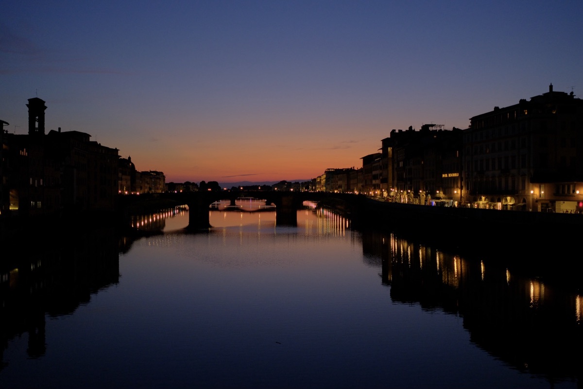 ヴェッキオ橋から見たグラツィエ橋