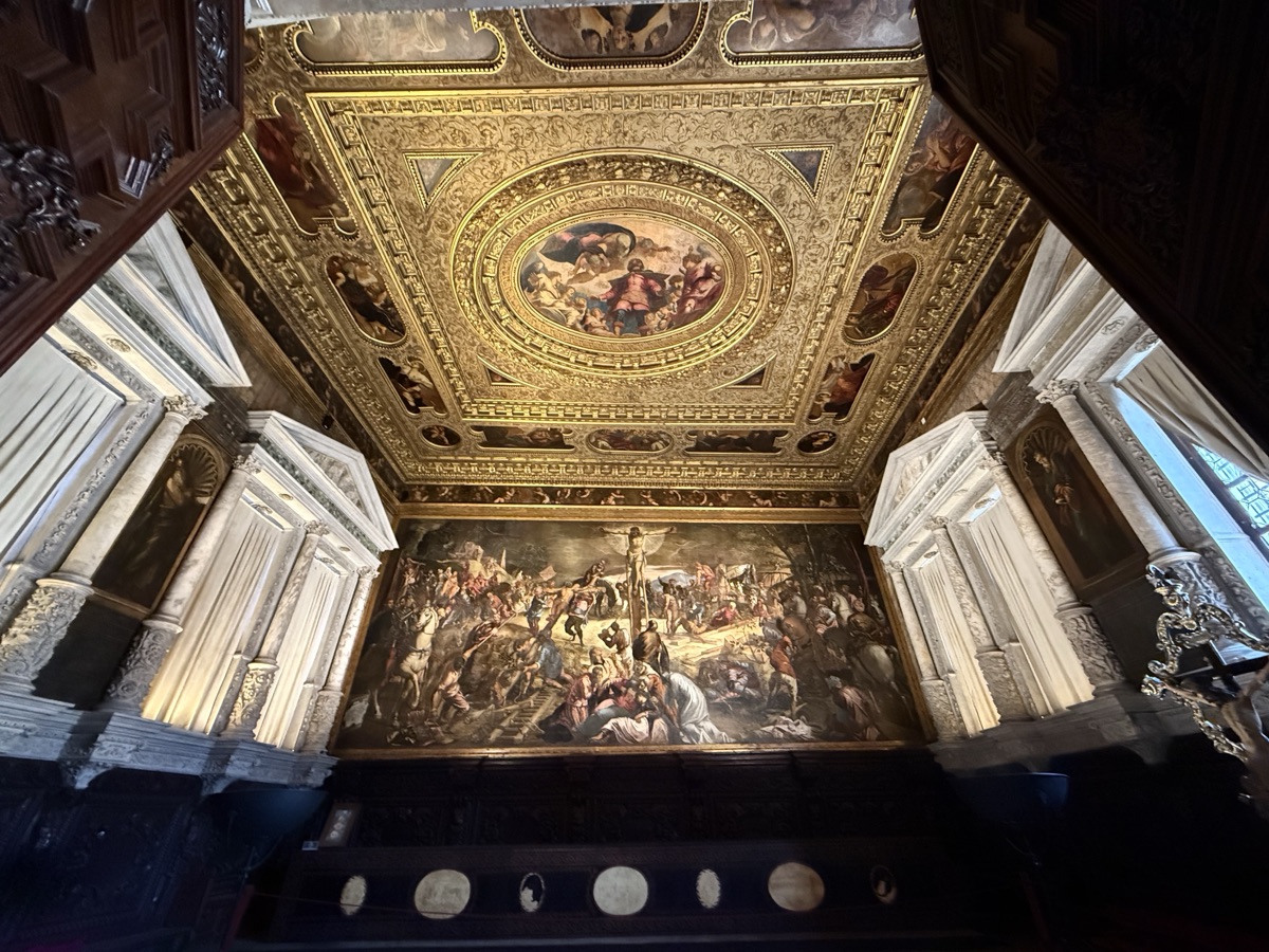 サン・ロッコ同信会館の最高評議会の部屋