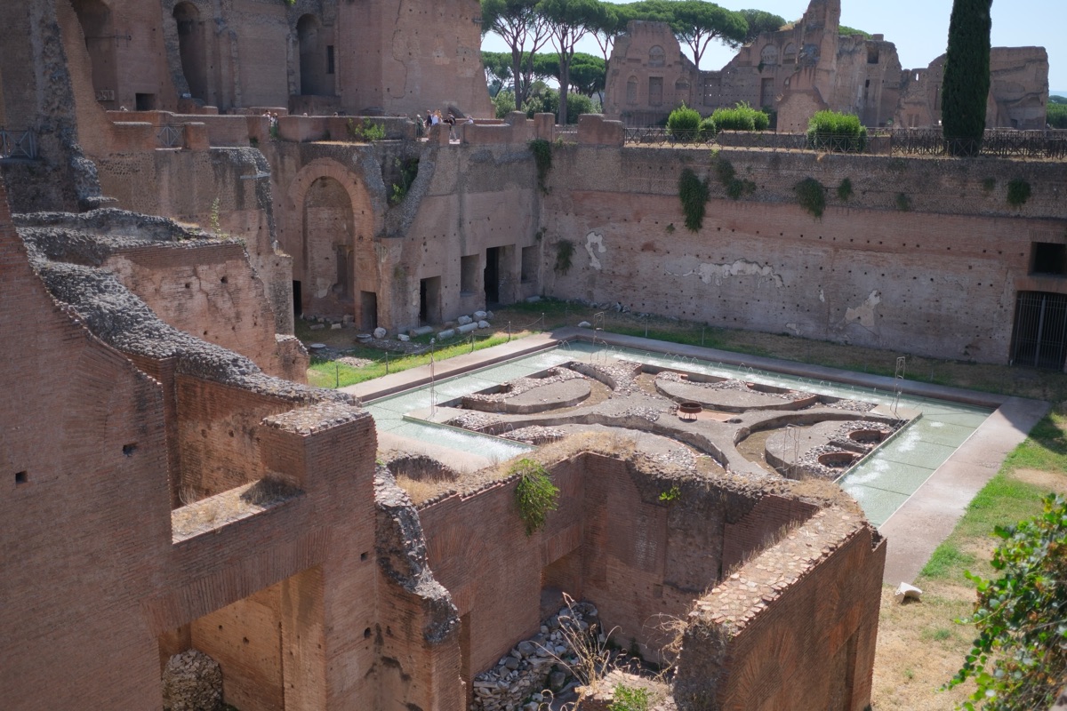 ドムス・アウグスターナ