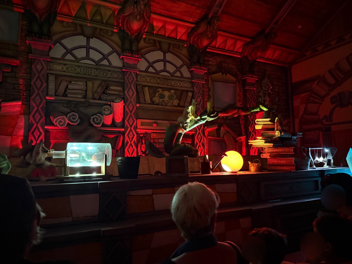 メゾン・フーディーニのメインショー