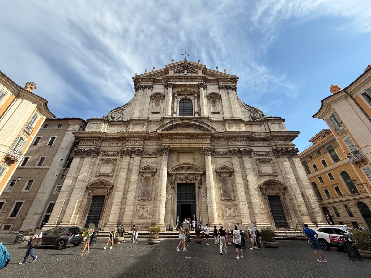 サンティニャツィオ・ディ・ロヨラ教会（Chiesa di Sant'Ignazio di Loyola）