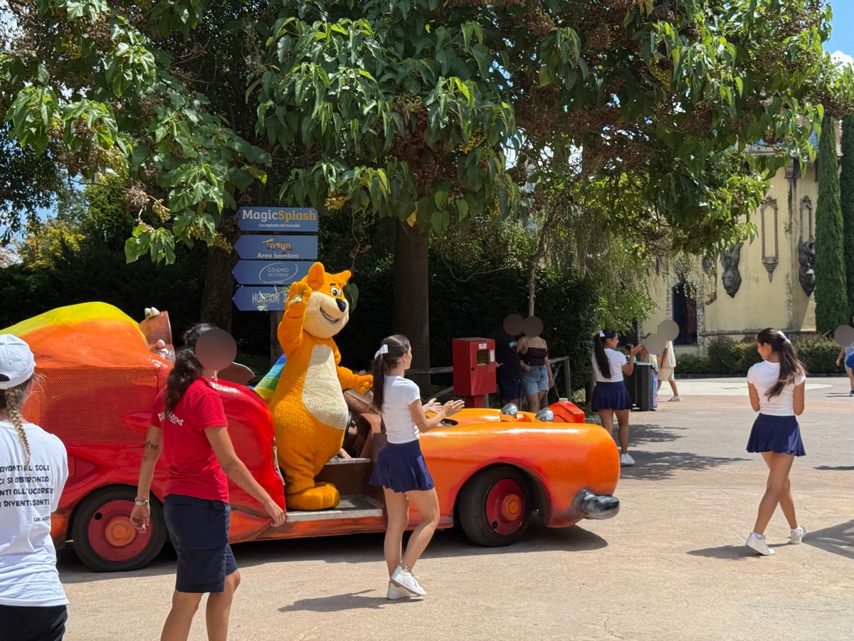 マジックランドのパレード