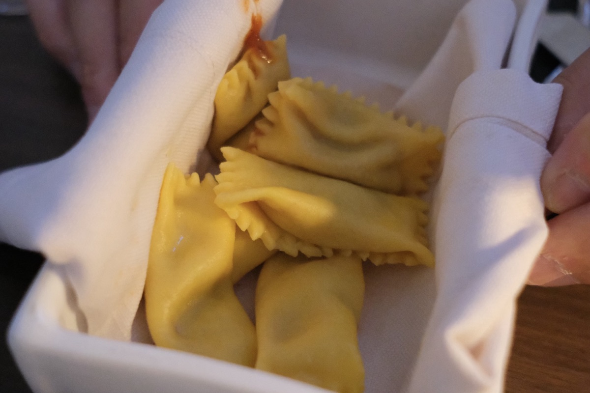 アマトリチャーナ詰めアニョロッティ