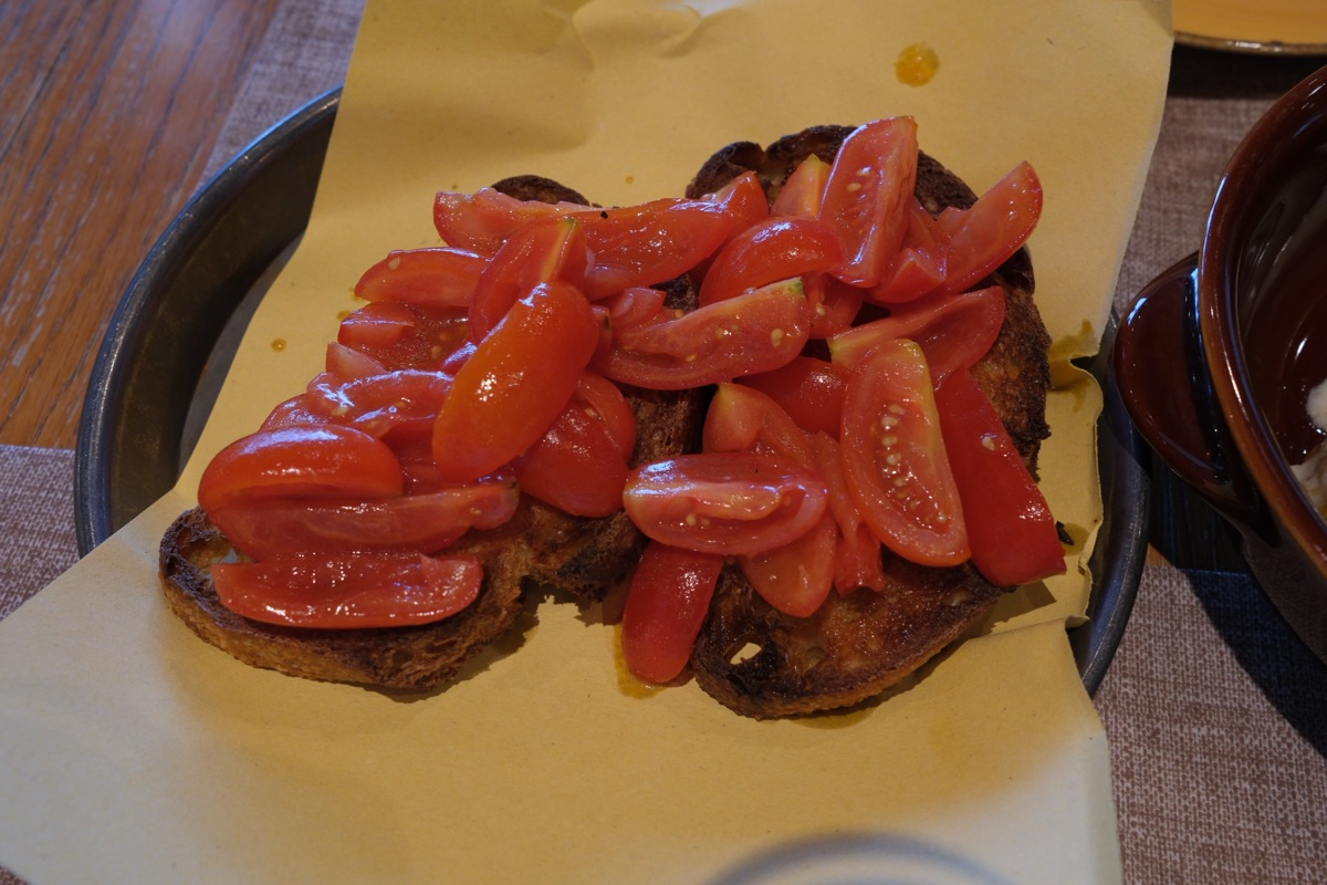 トマトのブルスケッタ