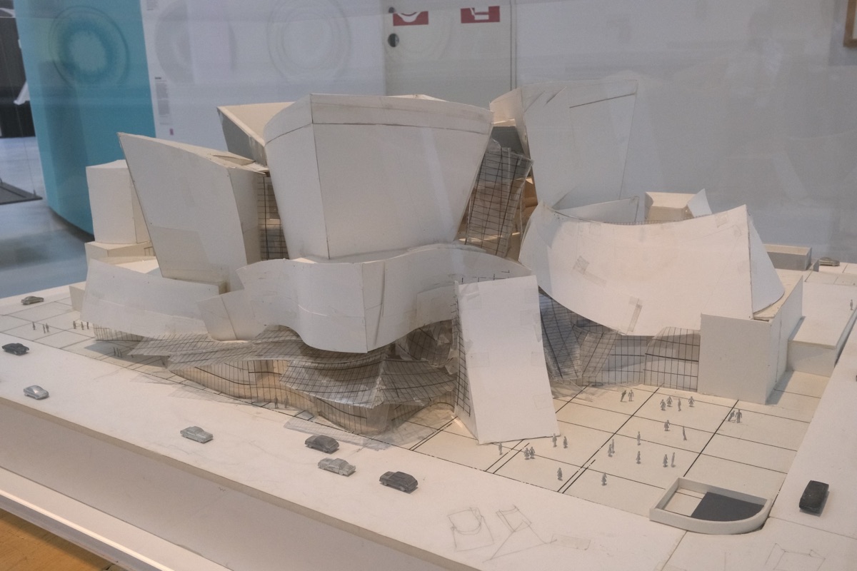 イタリア国立21世紀美術館（MAXXI）に展示されていたウォルト・ディズニー・コンサートホールの展示