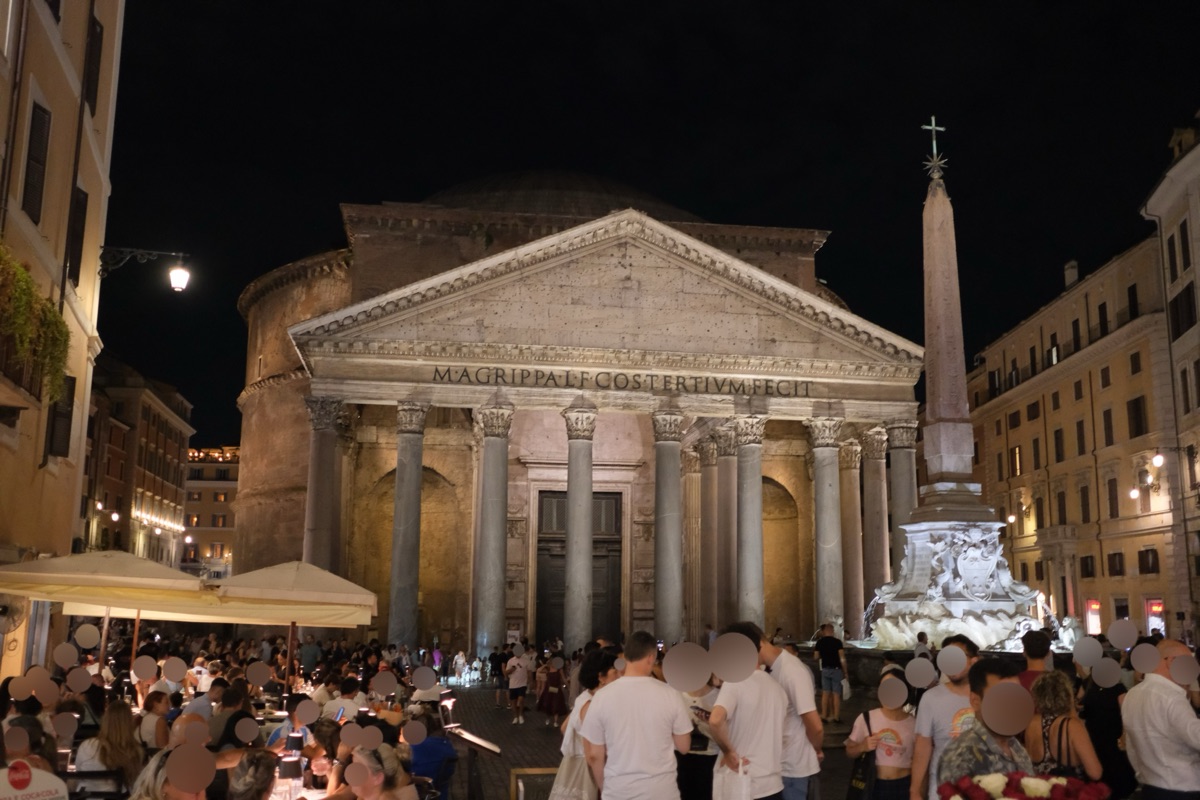 夜のパンテオン