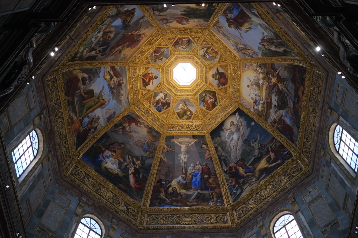 メディチ家礼拝堂のドームの天井のフレスコ画