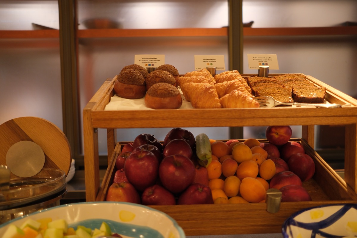 Wローマの朝食のペイストリーコーナー