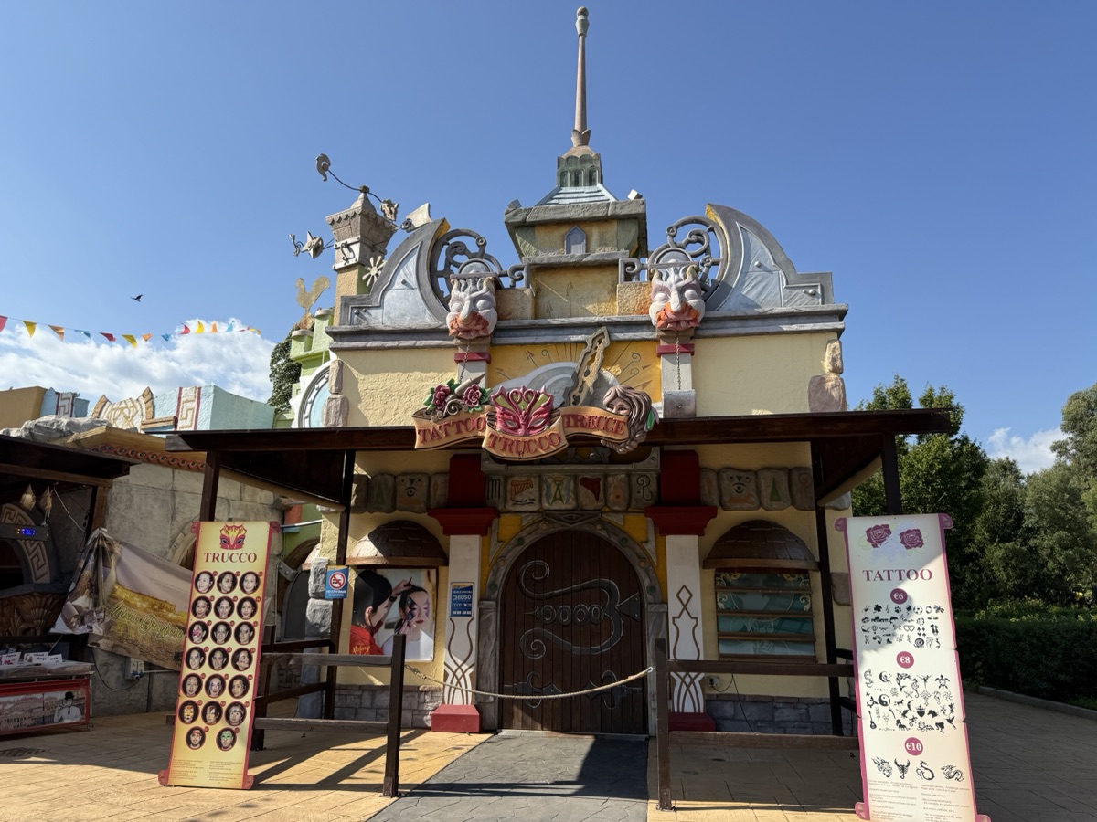 タトゥーのお店