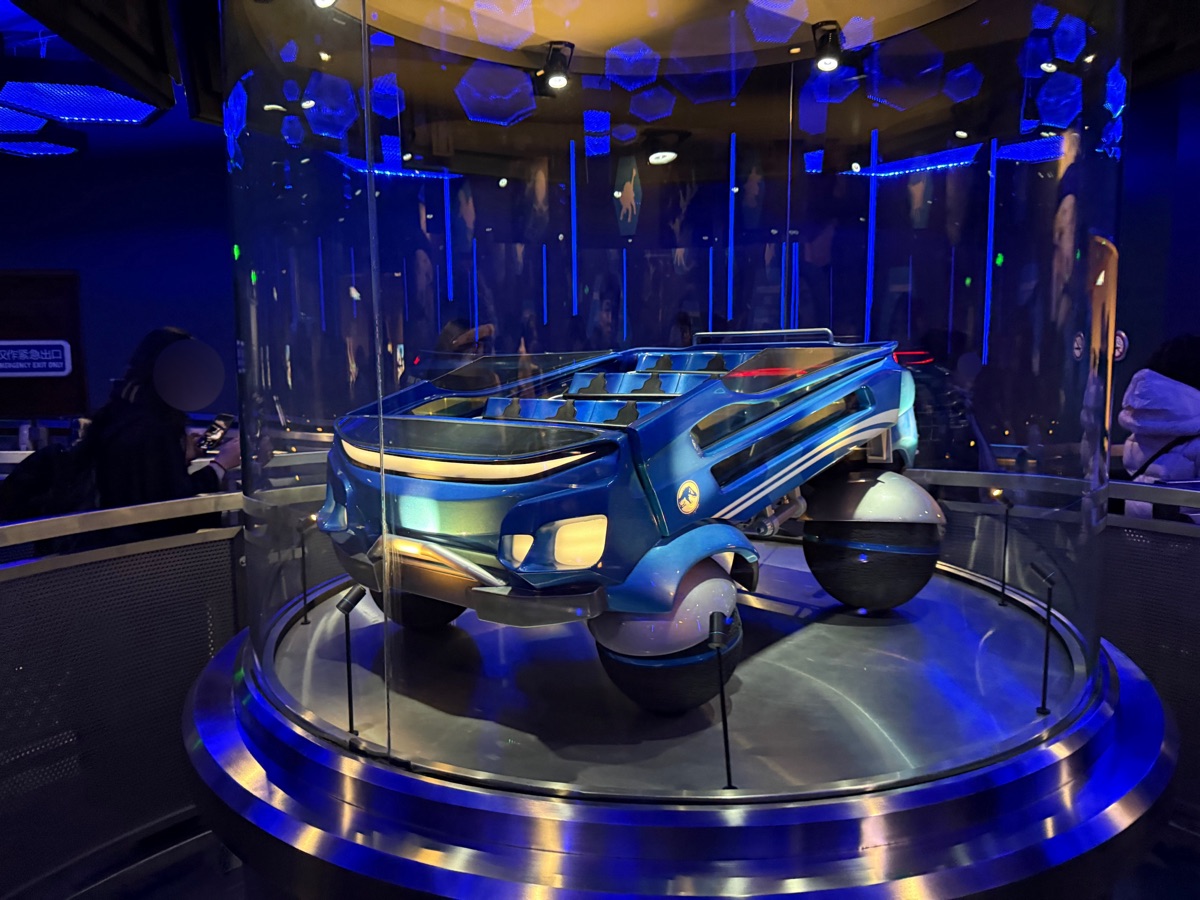 ジュラシック・ワールド・アドベンチャーのライドヴィーグルの模型