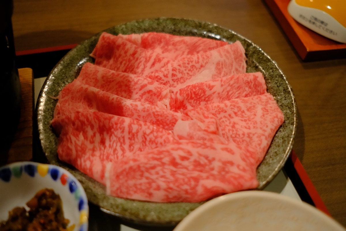 まるたけ近江西川のすき焼きのお肉