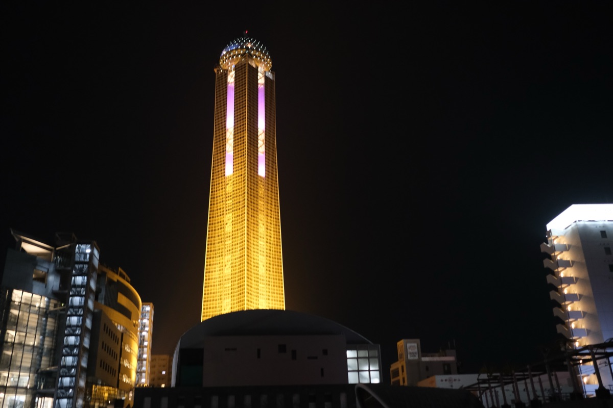 夜の海峡ゆめタワー