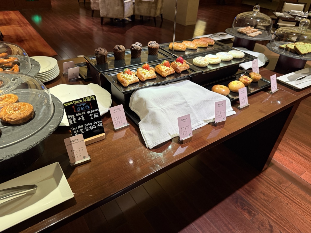 JWマリオット・ホテル北京セントラルのラウンジ朝食のペイストリー