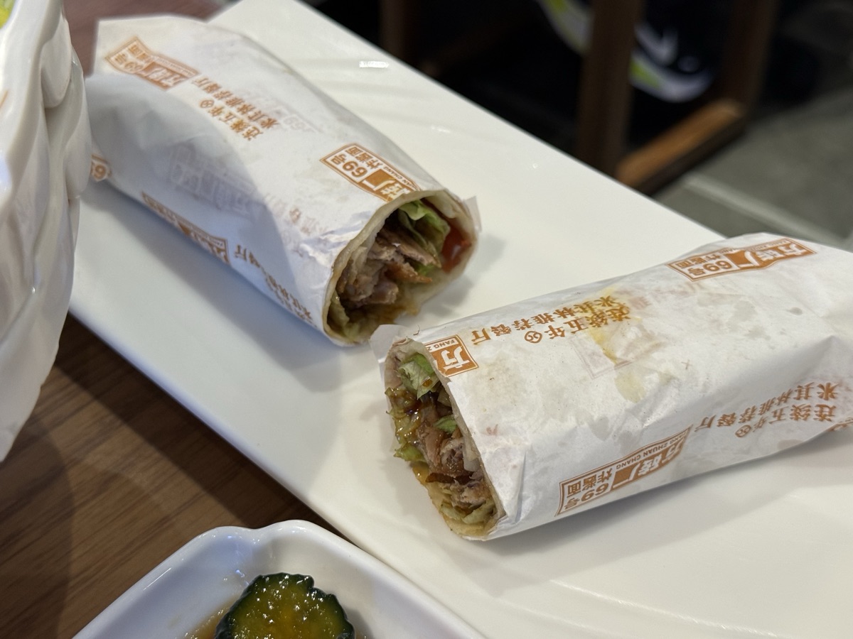 北京ダック巻き（老北京烤鸭卷）