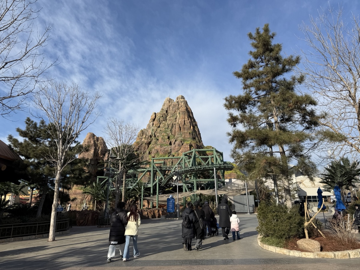 ジュラシックワールドとエリアの風景