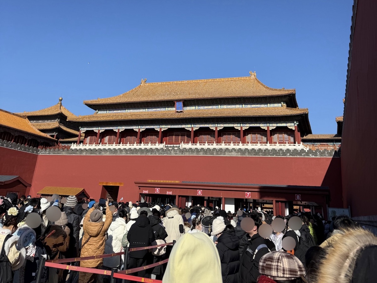 故宮のセキュリティチェックの行列