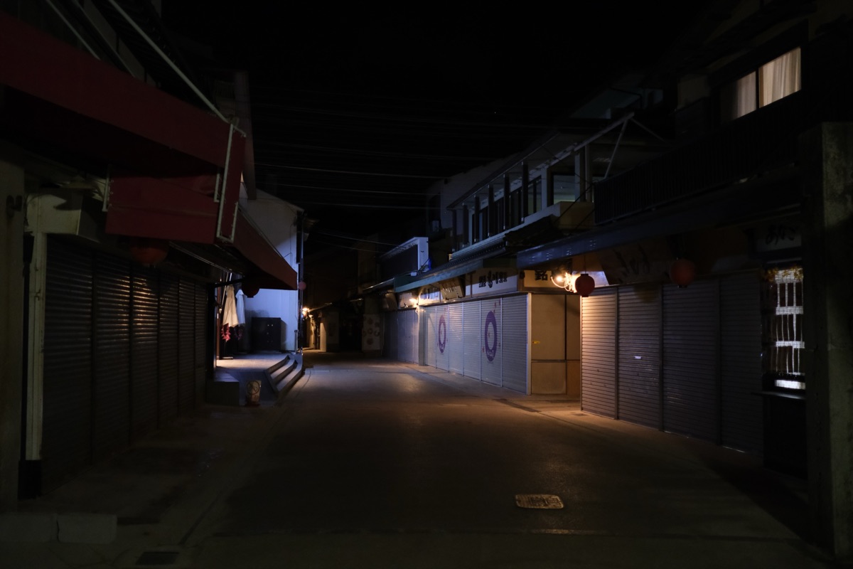 夜の参道