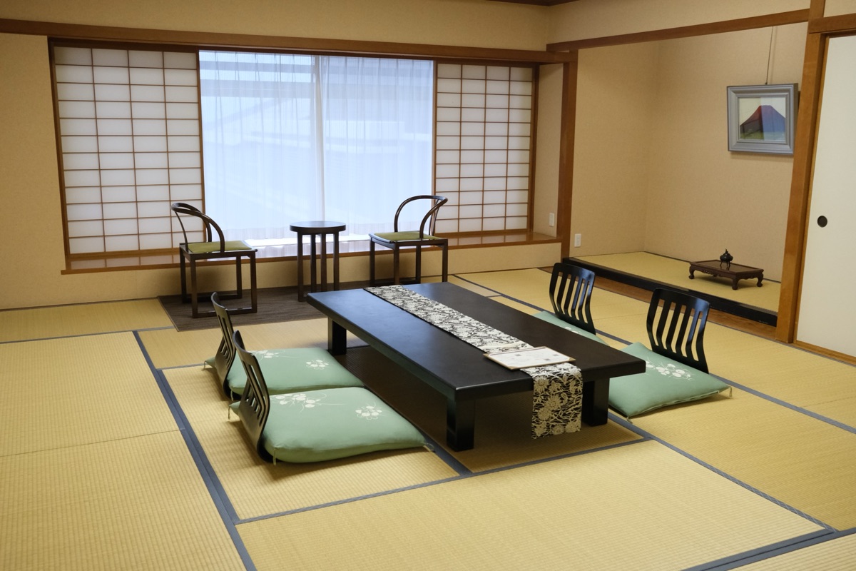 グランディア芳泉の和室