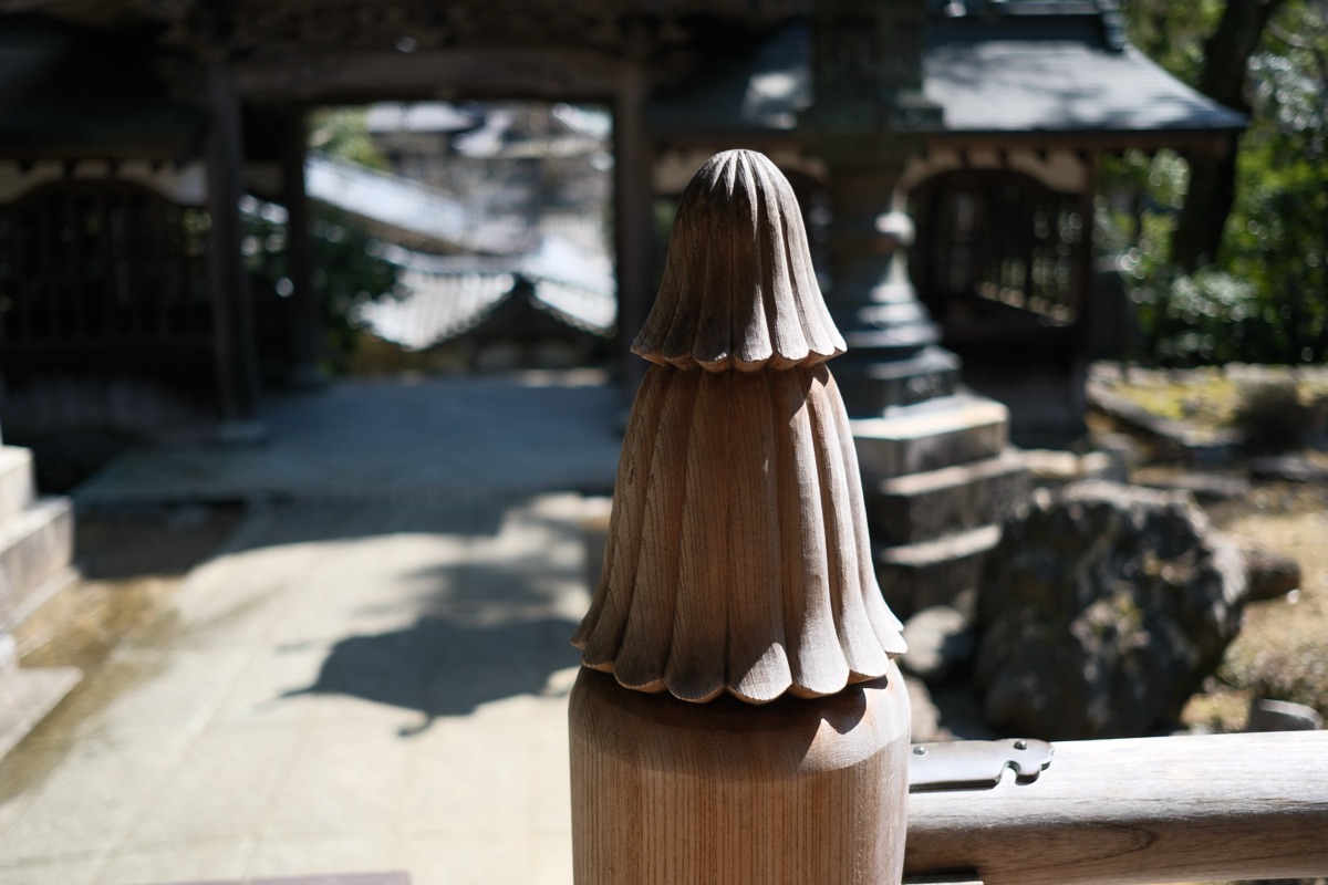 永平寺の手すりの飾り