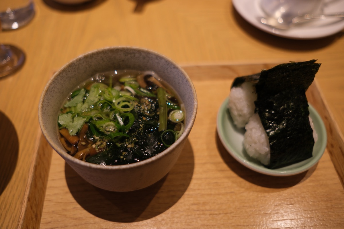 ウェスティン都ホテル京都の朝食ブッフェの煮麺とおにぎり