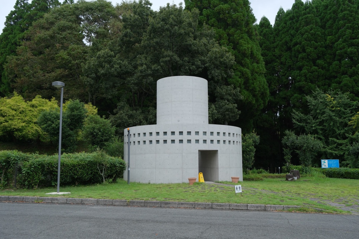 熊本県立装飾古墳館の謎の建物