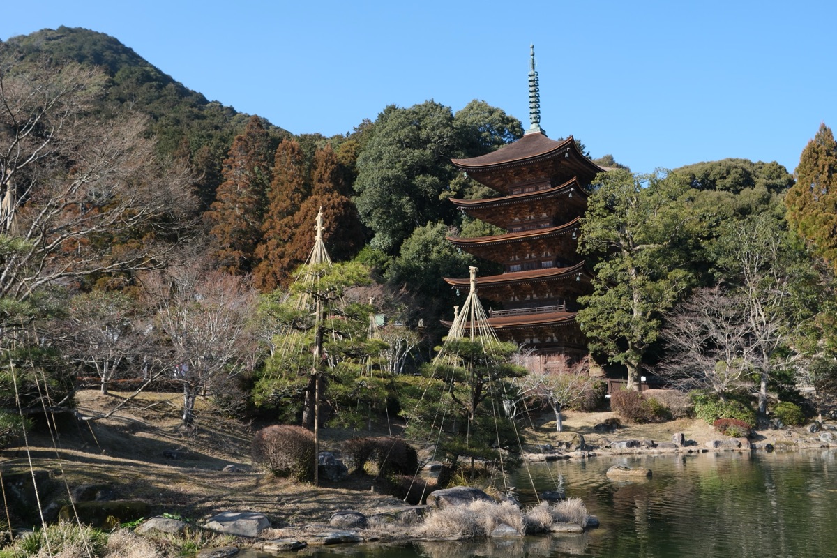 瑠璃光寺の五重塔