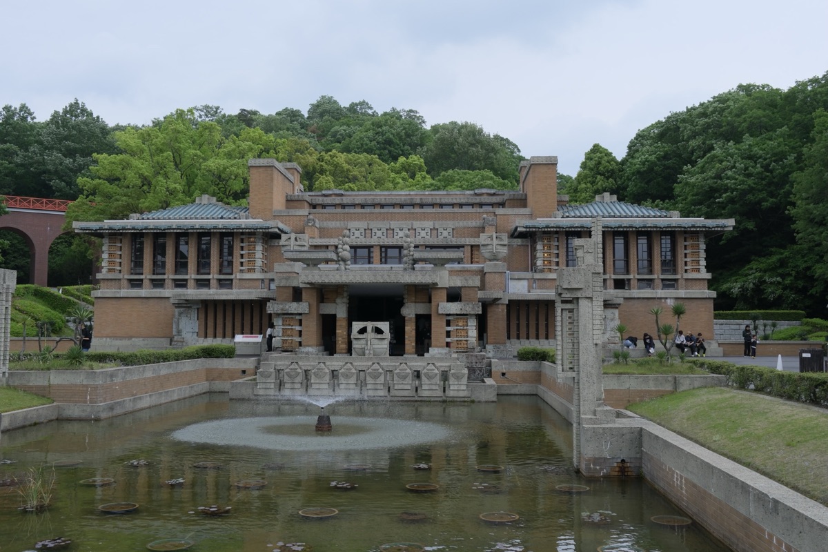 帝国ホテル中央玄関正面